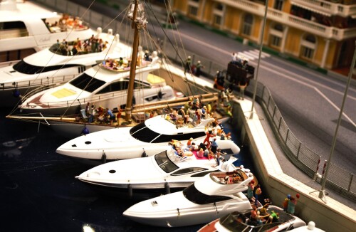 Monaco_Luxusyachten_Miniaturwunderland_Miwula_H0_Modellanlage_Modellbau_segelboote-5.jpg