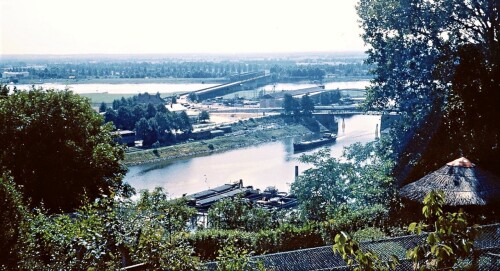 1968_Lauenburg_Bahnhof_Elbe-Lubeck_Kanal_Elbe-Querrung_Brucke-1.jpg