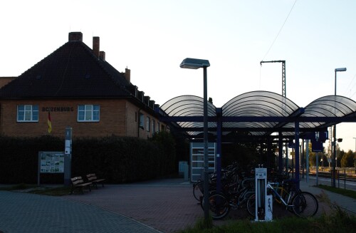 Boizenburg_Bahnhof_Empfangsgebaude_2023_Sep-3.jpg