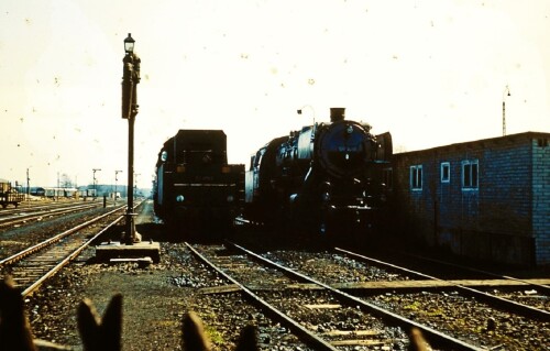 Buchen_Bahnhof_1967_BR_50_4062_BR_50_1010.jpg
