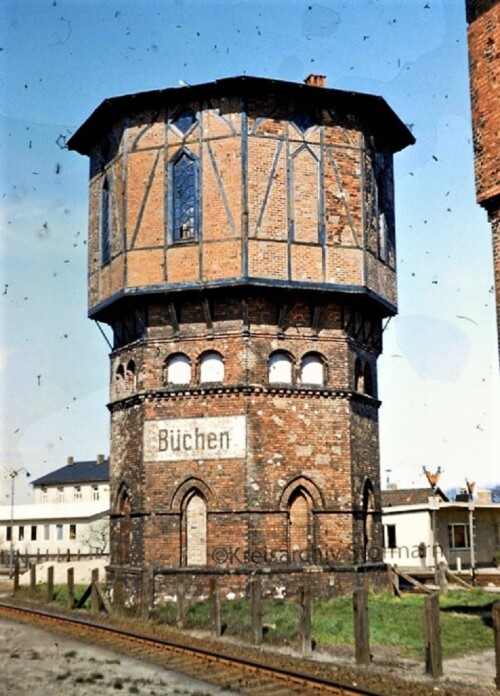 Buchen_Bahnhof_1967_Wasserturm.jpg