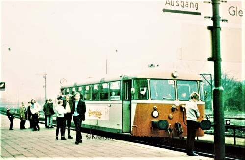 Buchen_Bahnhof_1971_BR-798_Schienenbus_DB_Dornkart-1.jpg