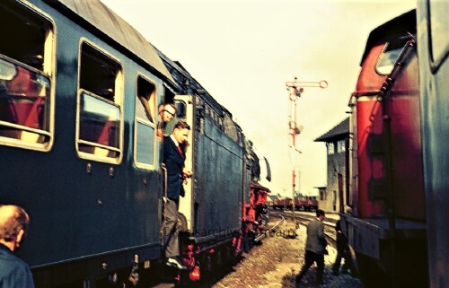 Buchen_Bahnhof_1971_BR_012_BR_212.jpg