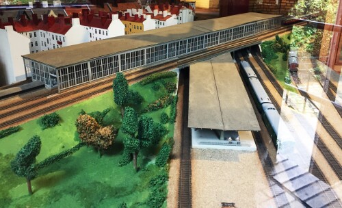 S-Bahnhof_Schoneberg_Berlin_2020_Jun_Berlin-Verkehrsmuseum_H0-2.jpg