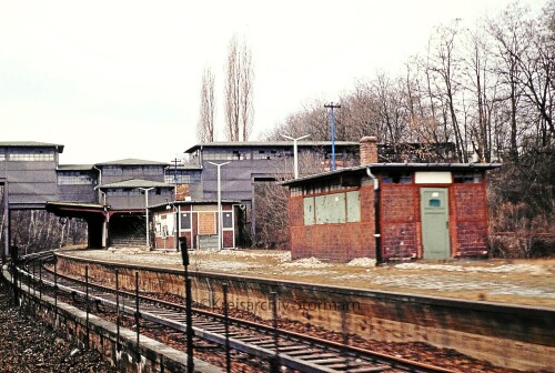 Berlin_1984_Eichkamp_Bahnhof---Kopie.jpg