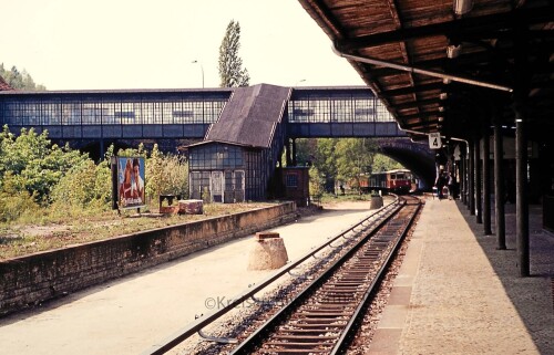 Berlin_1984_Gesundbrunnen_S-Bahnhof_S_2-1.jpg