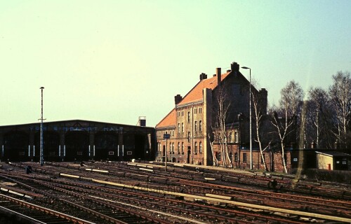 Berlin_1984_Grunewald_Bahnhof_Betriebswerk_BW-5.jpg