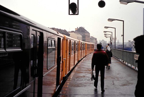 Berlin_1984_Tiergarten_Bahnhof_U-Bahn---Kopie.jpg
