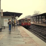 Berlin_Bahnhof_Charlottenburg_S-Bahn_Bahnsteig_Schwerdtfeger_1984---Kopie