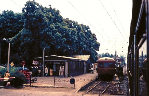 SVT_137_Bahnhof_Bad_Krozingen_1973_DRG_Dieseltriebzug-1---Kopie.jpg