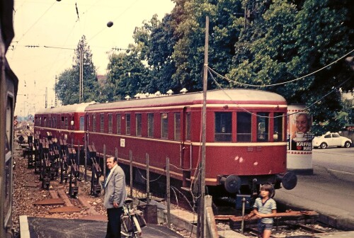 SVT_137_Bahnhof_Bad_Krozingen_1973_DRG_Dieseltriebzug-2---Kopie.jpg