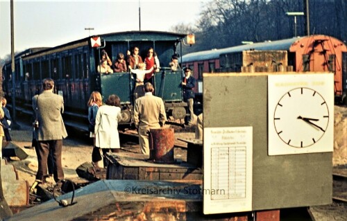 1973_Aumuhle_Bahnhof_historischer_Sonderzug-4.jpg