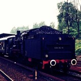 BR_038_382-8_Sonderzug_1972_Aumuhle_Bahnhof_nostalgischer_Zug-2