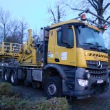 Mercedes_LKW_Zwei_Wege_Fahrzeug_Oberleitung_Montage_Schwarzenbek_Bahnhof_Modernisierung_2024_a-9a