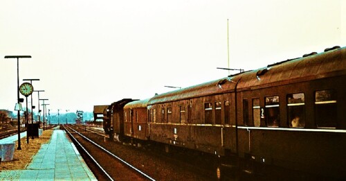 Schwarzenbek-Bahnof-1965-1972-BR-01-508-0.jpg