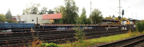 Schwarzenbek Bahnhof Tausch Weichen Bauzug 2024 Okt Streckenerneuerung Zug (1)