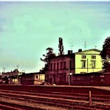Schwarzenbek_Bahnof_1965_altes_Bahnhofsgebaude_Empfangsgebaude_Fotonachlass_Schwerdtfeger-1