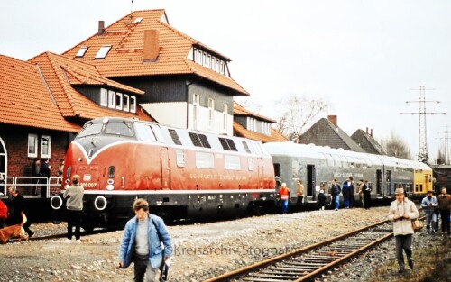 Geesthacht_Bahnhof_1985_V_200_007_LBE_DoSto_DAB_26.jpg