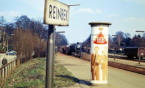 Reinbek_Bahnhof_1967_BR_050_Guterzug.jpg