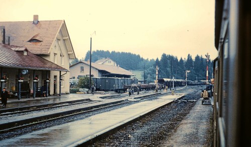 Bayrisches_Flugelsignal_Signalbild_HpRu_Landerbahn_Bahnhof_Unterelchingen_Oberelchingen_Thalfingen_1966-3.jpg