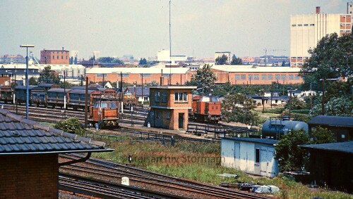 Gbf_Tiefstack_V_65_V_22_AKN_Rangieren_1970_Guterbahnhof.jpg