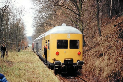 Krummel_Bahnhof_Sonderfahrt_V_200_007_Deutsche_Bundesbahn_LBE_Doppelstockwagen_DAB_26_a---Kopie.jpg