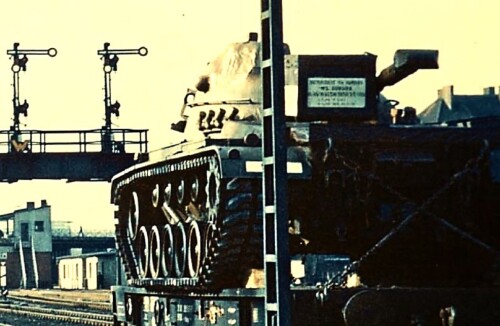 Rothenburgsort_1969_Signalbrucke_Flugelsingal_Panzer_Schienentransport_Guterbahnhof_Gbf_Guterbahnhof---Kopie---Kopie.jpg