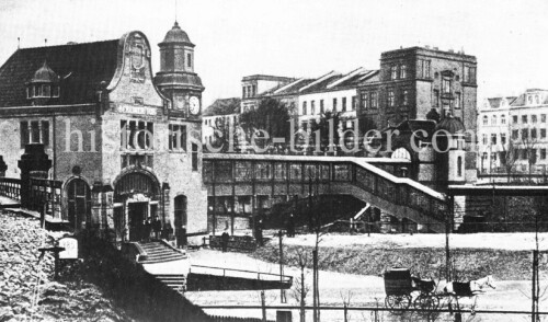 Haltestelle_-Berliner_Tor_Bahnhof_1911_Empfangsgebaude_Bahnhofsgebaude.jpg