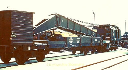 Dampfkran_schwerer_Schwerlastkran_Begleitwagen_DB_Deutsche_Bundesbahn_1970_Billwerder_Moorfleet_Kabelrolle-2.jpg