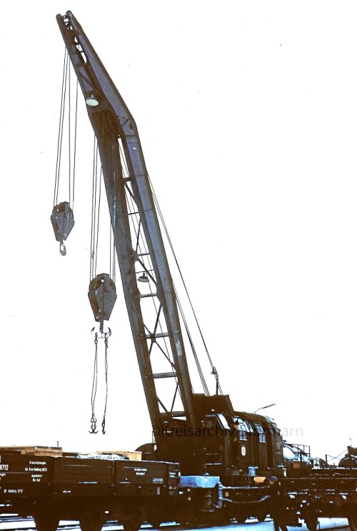 Dampfkran_schwerer_Schwerlastkran_Begleitwagen_DB_Deutsche_Bundesbahn_1970_Billwerder_Moorfleet_Kabelrolle-5.jpg
