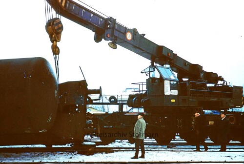 Dampfkran_schwerer_Schwerlastkran_Kesselwagen_umgesturzt_DB_Deutsche_Bundesbahn_1970_Billwerder_Moorfleet-2d.jpg