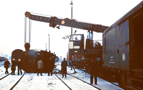 Dampfkran_schwerer_Schwerlastkran_Kesselwagen_umgesturzt_DB_Deutsche_Bundesbahn_1970_Billwerder_Moorfleet-7.jpg