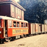 Lichtenau-Ulm_Bahnhof_1967_Schmalspurbahn_Triebwagen_Guterwagen_Kombinatons_Betrieb-4