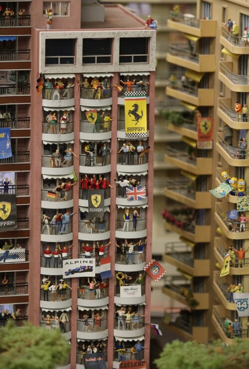 Monaco_Miniaturwunderland_Balkone_Miwula_Formel-1_Fans-5.jpg
