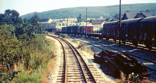 1966_Guterbahnhof_Aalen_Gbf_Strecke_Neresheim-_Hartsfeldbahn_Aalen_Neresheim_Dillingen_Gleis_in_Gleis.jpg