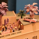Monaco_PiNK_Party_Raumschiff_Miniaturwunderland_Balkone_Miwula_H0_Modellanlage_Modellbau-2