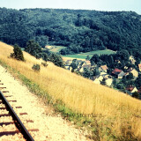 Zwischen_Viadukt-Bahnhof_Unterkochen_BahnStrecke_Neresheim-Aalen_Hartsfeldbahn_1966