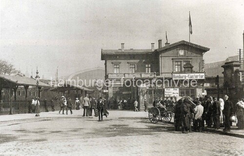 1906_Klostertor_Bahnhof_Hamburg_Badeanstalt_Schweinemarkt-2.jpg