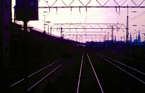 Hamburg_Hauptbahnhof_Hbf_1984_Lubeck-Buchener_Eisenbahn_V_200_Hochbahn_c-2.jpg