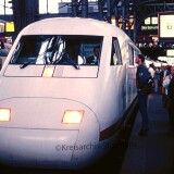 Hamburg_Hauptbahnhof_Hbf_1988_BR_401_Intercity_Experimantal_IC-E
