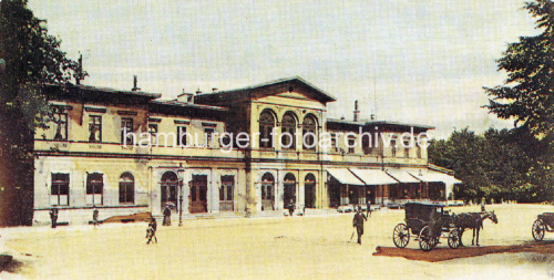 1880_Alter_Dammtorbahnhof_Alsterglacis_1866_erbaut_1903_abgerissen-1.png