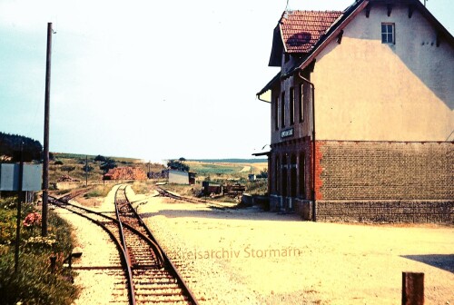 1966_Ballmertshofen_Bahnhof_Strecke_Neresheim-_Hartsfeldbahn_Aalen_Neresheim_Dillingen.jpg
