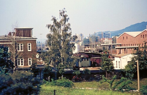 BR_152_022_E_52_Offenburg_Bahnhof_1966-1.jpg