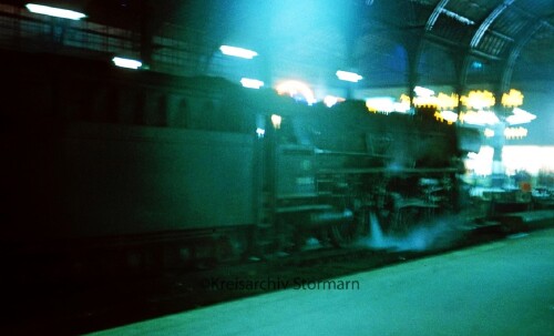 BR_01_HH-Altona_1968_Bahnhof.jpg