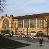 Bahnhof_Dammtor_Hamburg_2025_Hamburg_Rotherbaum_Planten_un_Bloomen_Gebaude-4