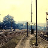 Rottweil_Bahnhof_Bahnsteig_Oberleitung_Gleise_Deutsche_Bundesbahn_1972_DB-1