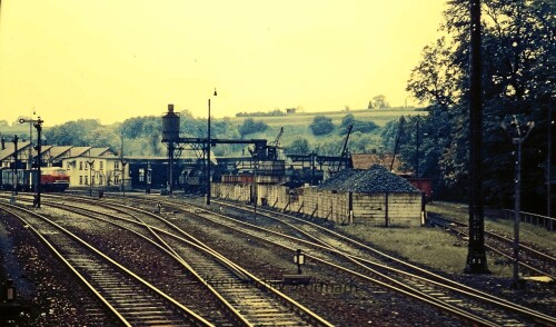 BR_218_Rotweil_BW_Bekohlung_Deutsche_Bundesbahn_1972_DB-0.jpg