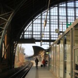 Bahnhof_Dammtor_Hamburg_2025_Hamburg_Rotherbaum_Planten_un_Bloomen-9