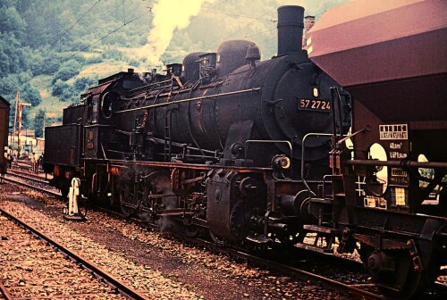 BR_57_2724_Zell_Wiesentahl_Bahnhof_1967-1d.jpg