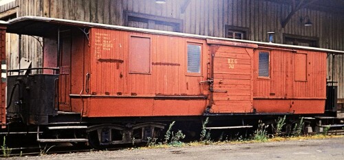 Gepackwagen_Zell_Wiesentahl_1967_Mittelbadische_Eisenbahn_MEG-1a---Kopie.jpg